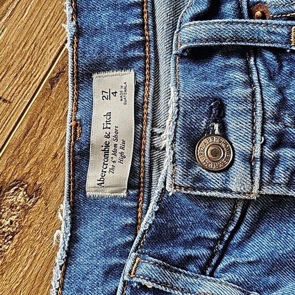 Abercrombie mom shorts - Picture 2 of 3